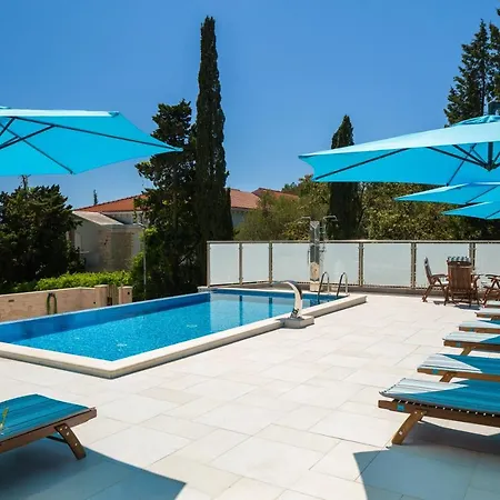 Aqua - Adults Only Affittacamere Bol