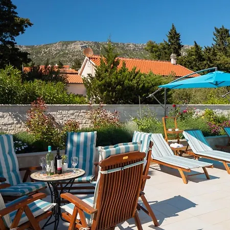 Aqua - Adults Only Guest house *