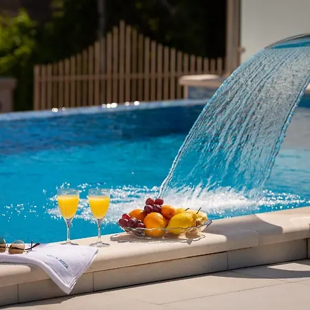Aqua - Adults Only Gostinjska kuća
