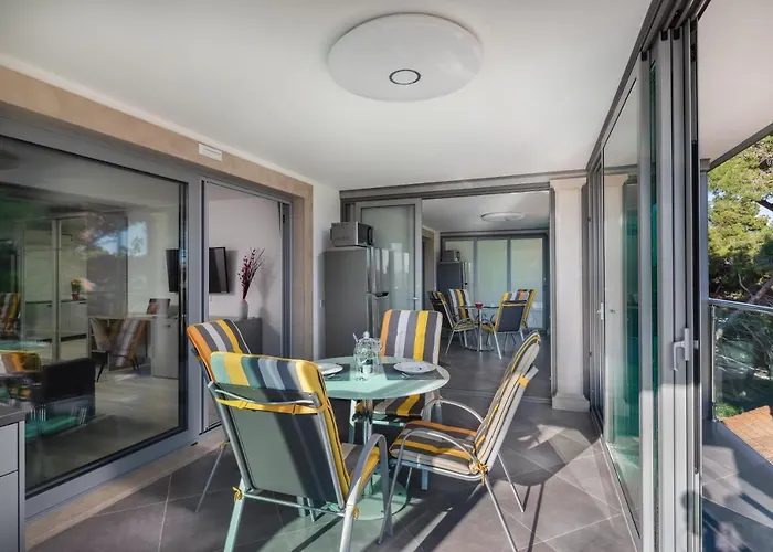 Aqua - Adults Only Guest house Bol