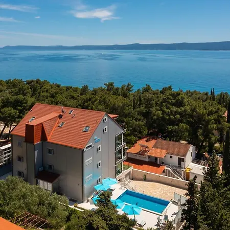 Aqua - Adults Only بول