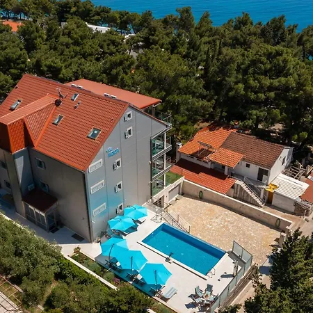 Aqua - Adults Only بول