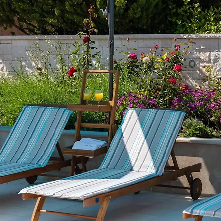 بيت ضيافة Aqua - Adults Only 4*